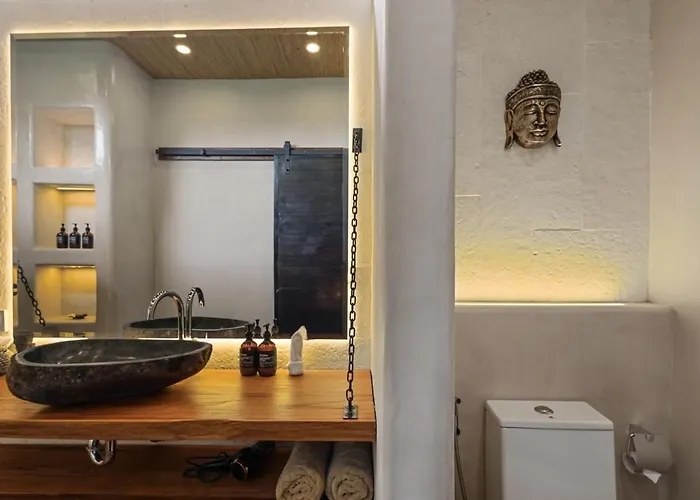 Exclusive 4br Kito - Cinema, Sauna, Yoga And Pool Villa *