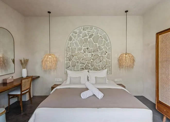 Villa Exclusive 4br Kito - Cinema, Sauna, Yoga And Pool *