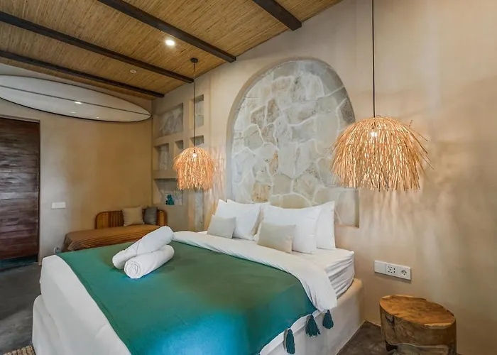 Exclusive 4br Kito - Cinema, Sauna, Yoga And Pool Villa