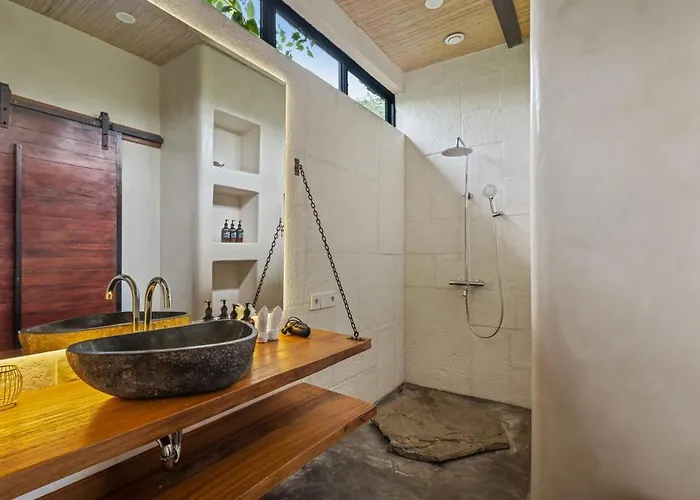 Villa Exclusive 4br Kito - Cinema, Sauna, Yoga And Pool