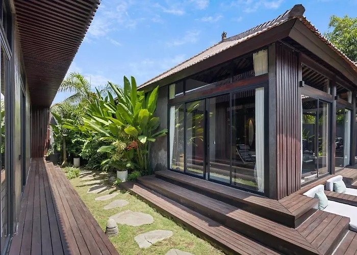 Villa Exclusive 4br Kito - Cinema, Sauna, Yoga And Pool *